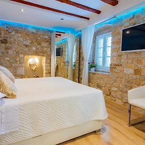 **** Guest house & Stars Free Parking Croatia